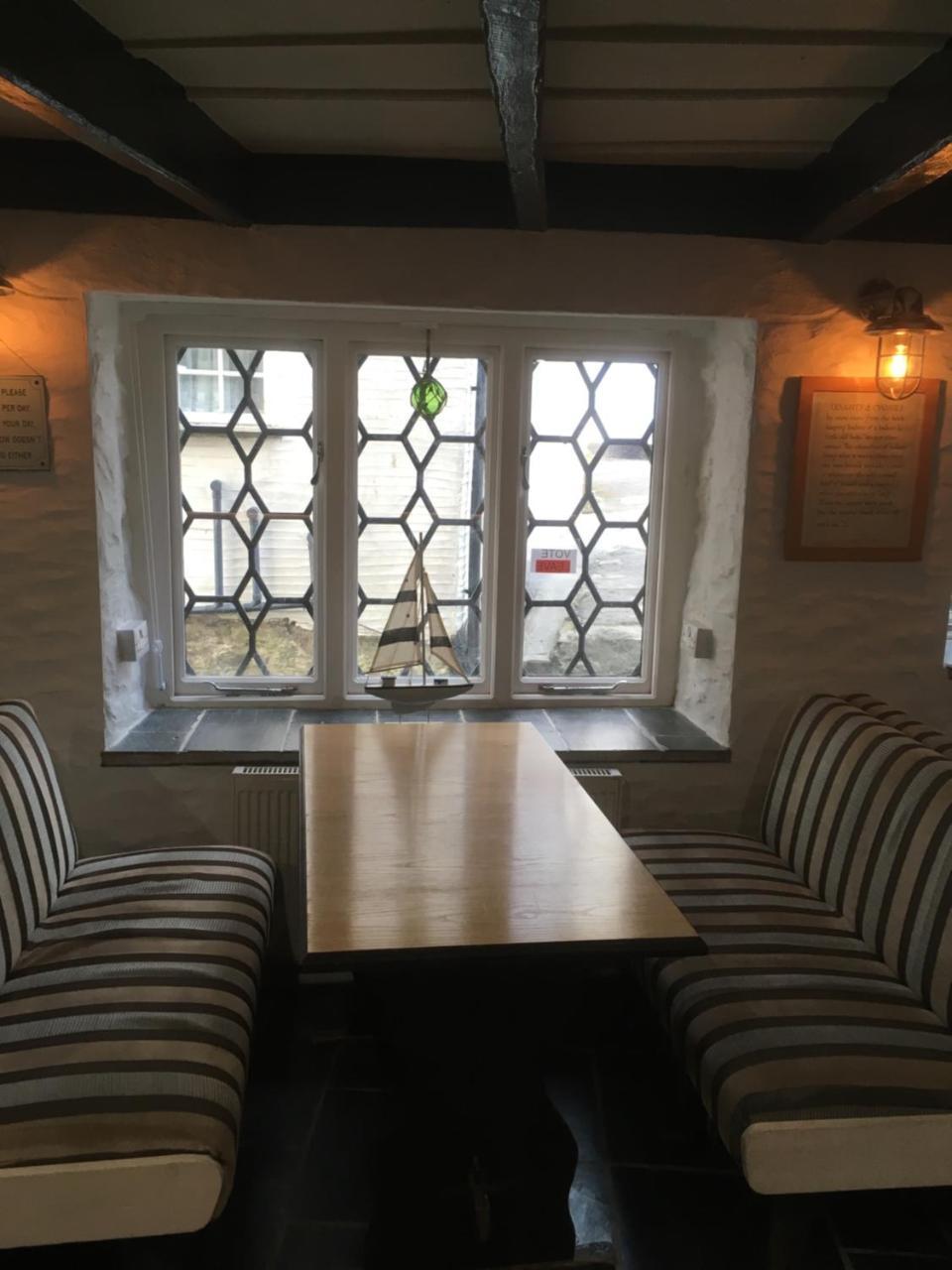 The Noughts And Crosses Inn Polperro Bagian luar foto